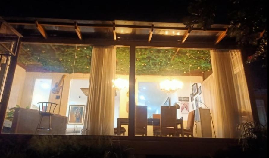 Villa Chacha At Macarena, Megamendung Exterior foto
